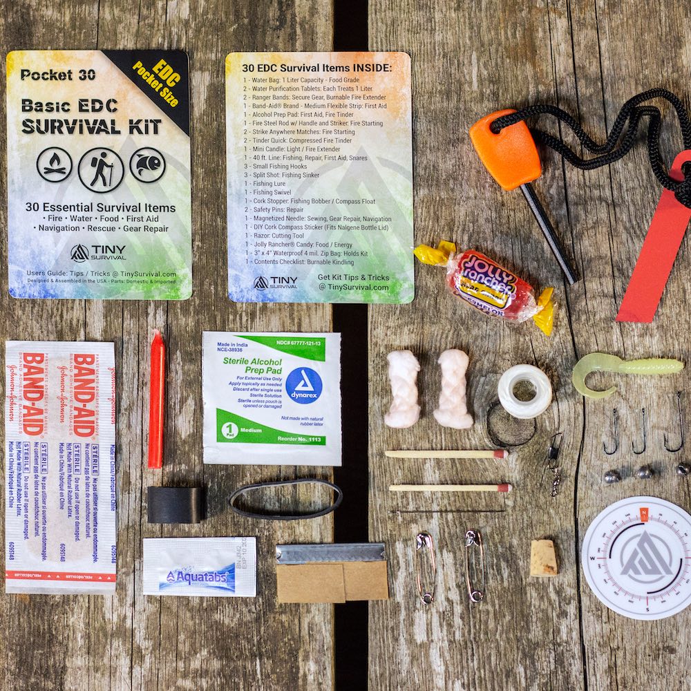 essential survival gear P-30 Essential Survival Kit